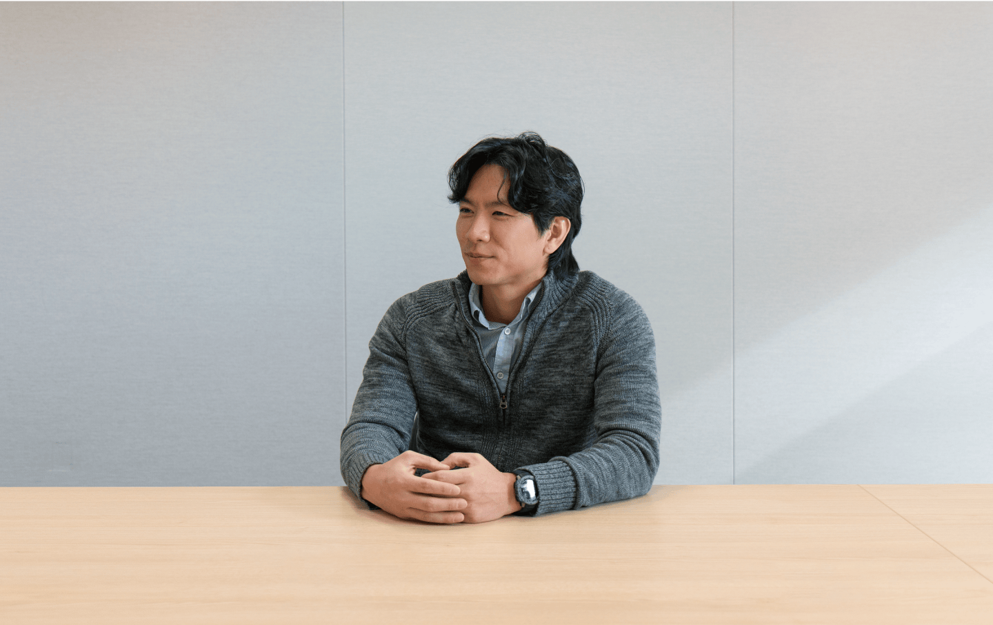 인터뷰 사진 (Elliot)